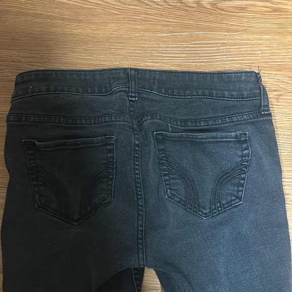 Hollister Black Skinny Jeans Classic Style Size 5S W-27 L-29
Great Condition - Picture 4 of 8